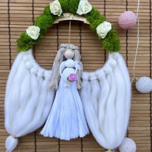 Anioł z wełną czesnakową