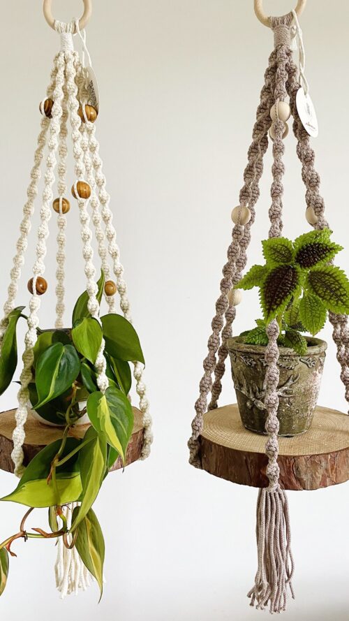 Kwietnik z plastrem drewna