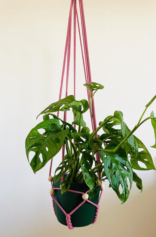 Kwietnik makramowy regulowany koralami 3